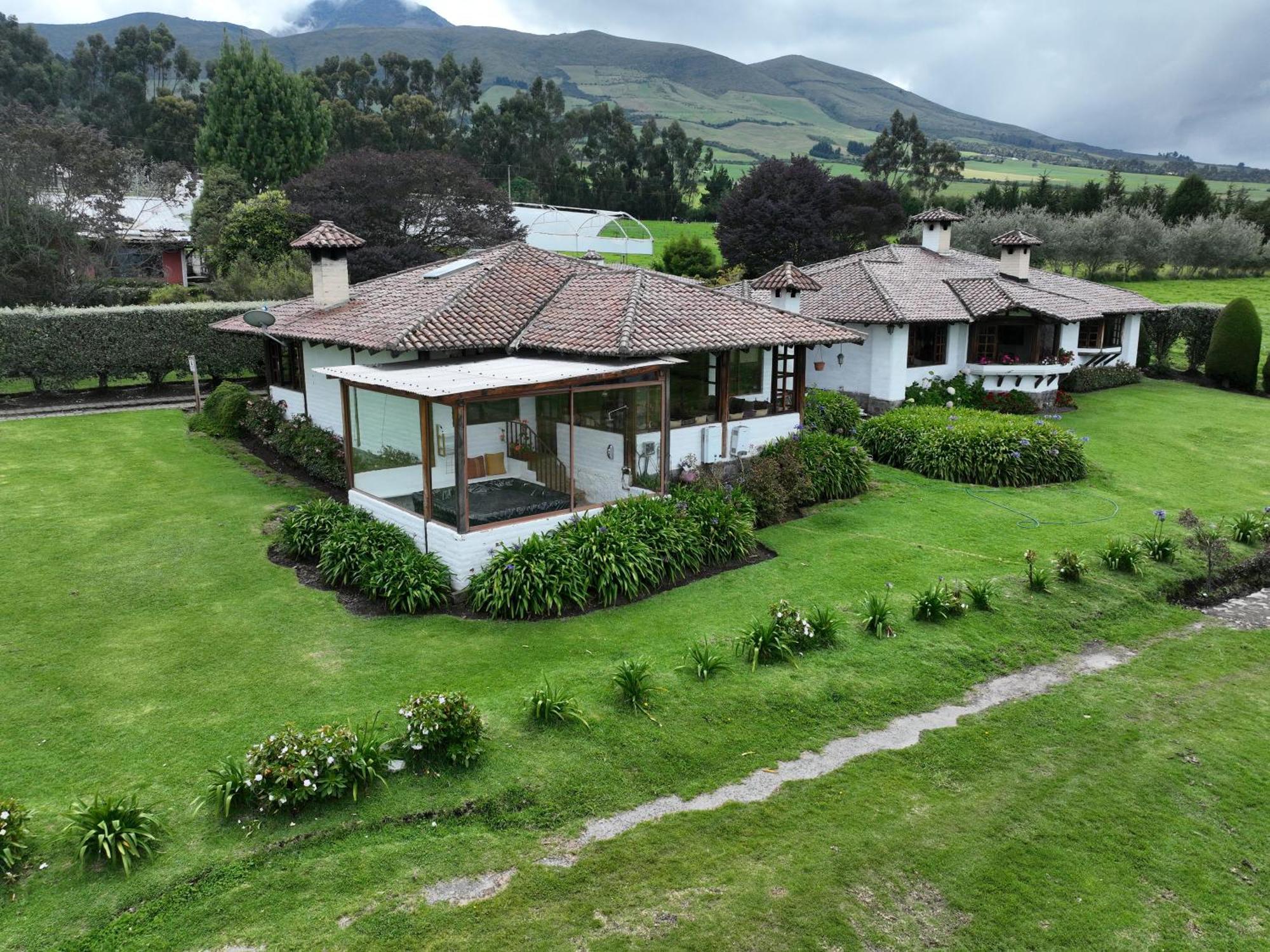 Villa Hacienda El Rejo Machachi Exterior foto